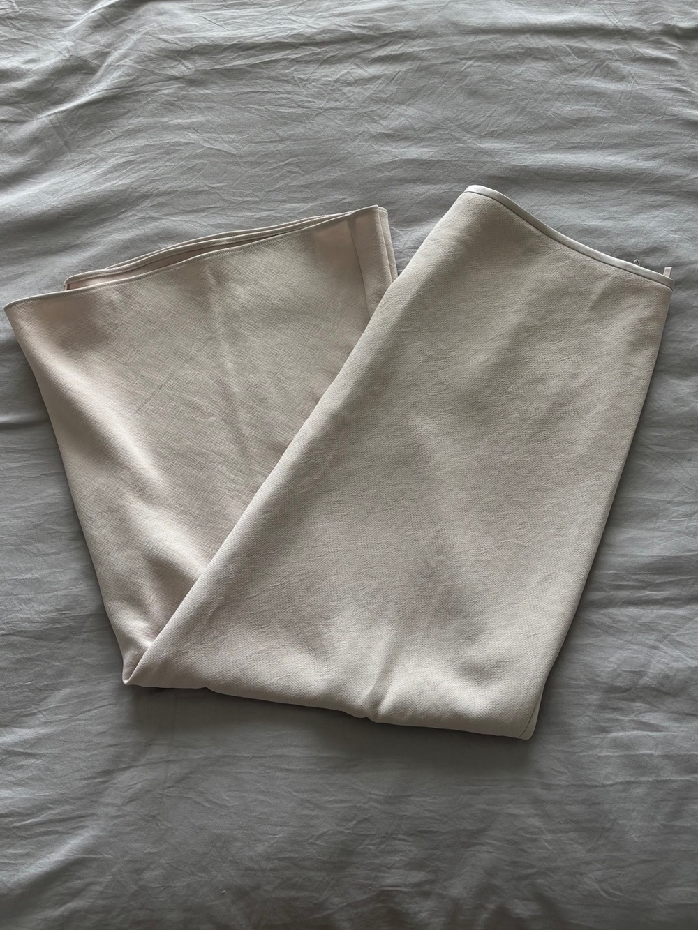 Aritzia Wilfred Devotion Skirt Crepette - Size 12